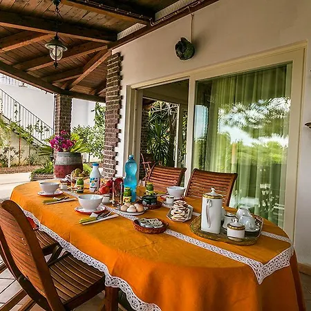 Four Seasons Bed and breakfast Calasetta